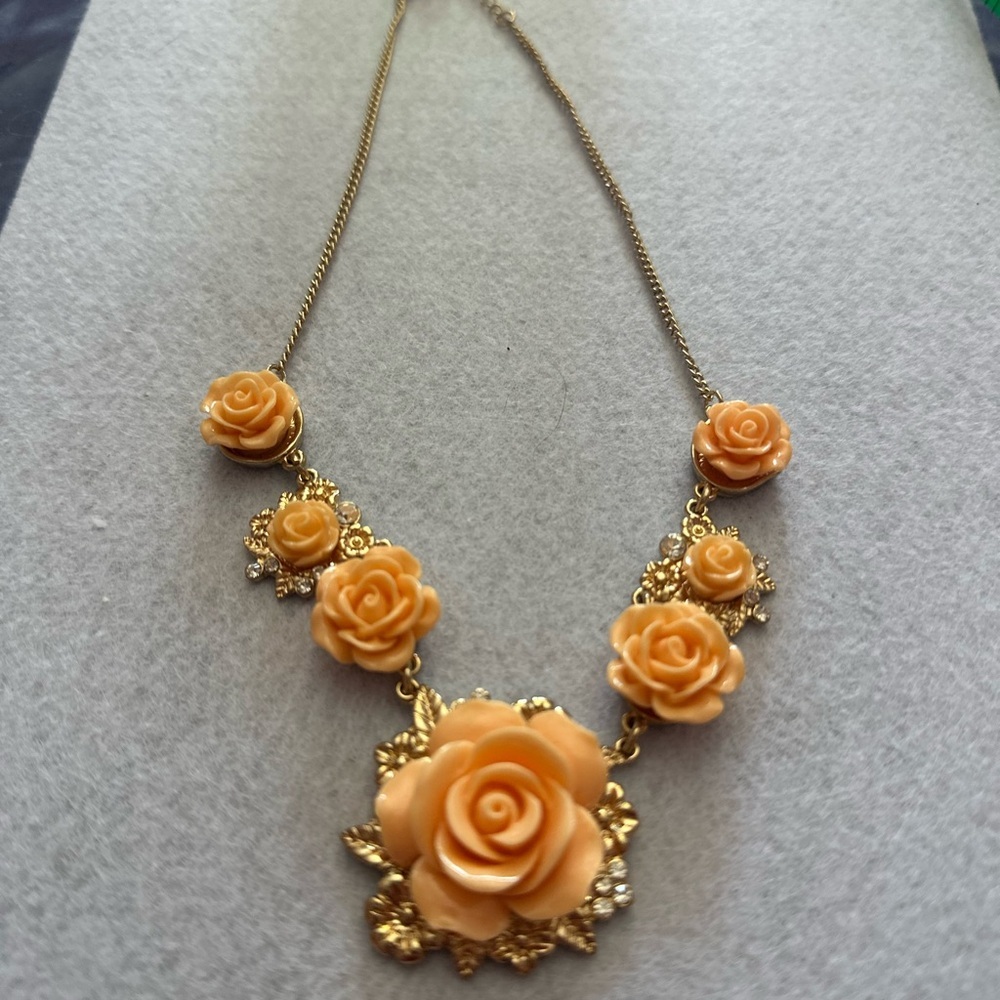 Chic Gold and Orange Floral Necklace - Picture 2 of 2